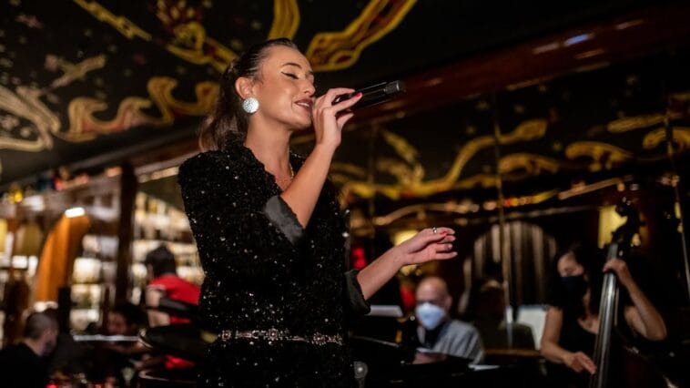 Ina Magdala encerra temporada de residência musical no Novo Rosewood SP 1 inainaina POP CYBER