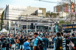 Hard Rock anuncia a maior festa do Dia Mundial do Rock de Curitiba com mais de 10 horas de shows Creditos Nay Klym