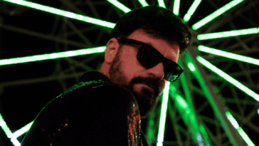 Manodom mescla ousadia e tradição no no lançamento de ‘If I Can Go POP CYBER