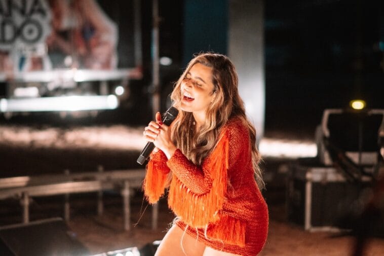 Entrevista: Lauana Prado sobre Lauana Prado POP CYBER