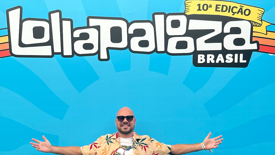 DJ e produtor D Nox celebra 30 anos de carreira e mostra sua versatilidade em um set curto no Lollapalooza POP CYBER