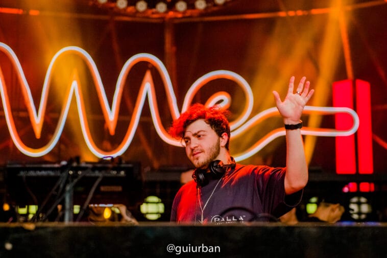 CRUXZ fala sobre CRUXZ fala sobre 22Daydream22 residencia e Ame Melodique POP CYBER