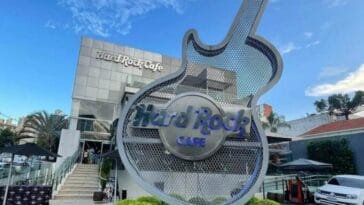 Hard Rock Cafe Curitiba e Super Sale se unem para promover oportunidades a marcas e clientes e1683037749543 POP CYBER