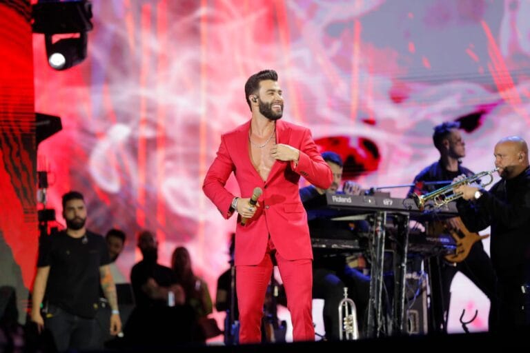 Gusttavo Lima lança o álbum “Embaixador 15 Anos” e a inédita “Solteiro Frustrado” 2 Gusttavo Lima