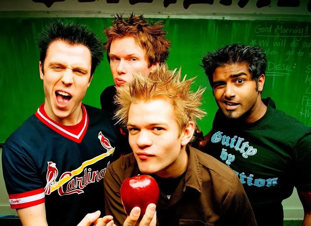 sum 41 e1683582296336 POP CYBER