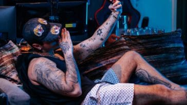 Davi Kneip por Thiago Misan POP CYBER