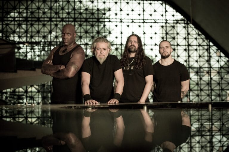 Sepultura leva turnê do álbum Quadra para Ópera de Arame, em Curitiba 2 Sepultura