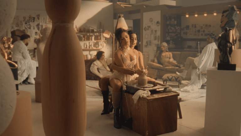Juliette e Marina Sena usam um torno para esculpir em cerâmica em novo clipe 2 Juliette