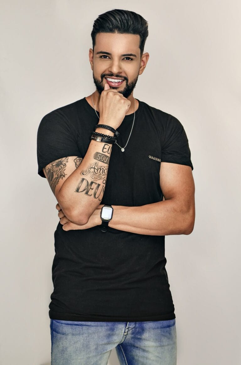Sertanejo Vini Drumond se apresenta na Expo Jahu neste sábado 2 Vini Drumond