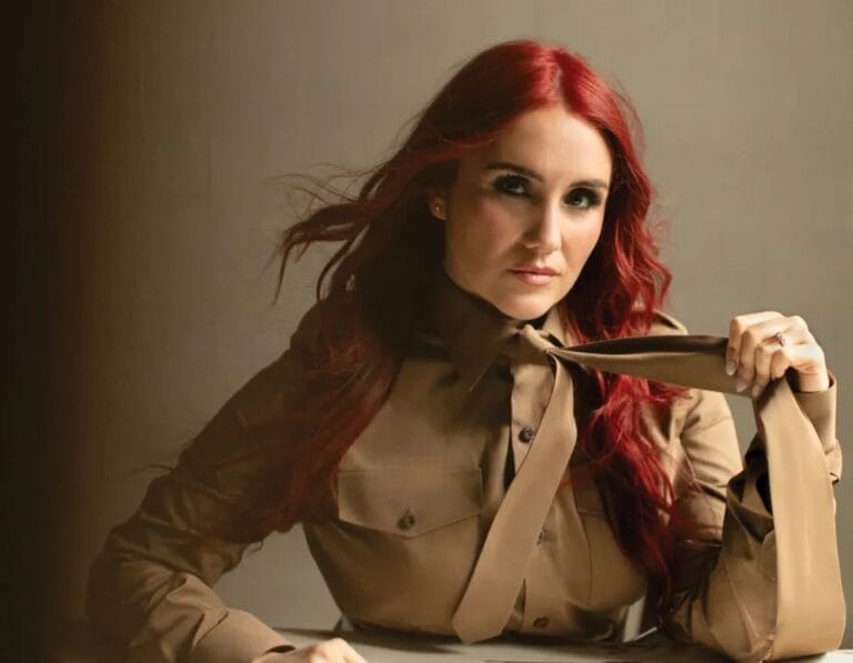 De cabelo vermelho, Dulce María é capa da Vogue México 2 Dulce Maria