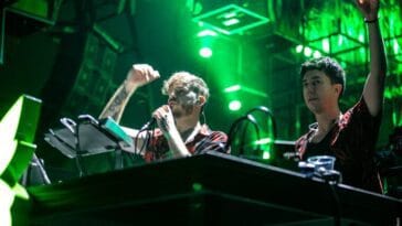 Marsellie celebra lancamento do album 2211 1122 em festa no D EDGE POP CYBER