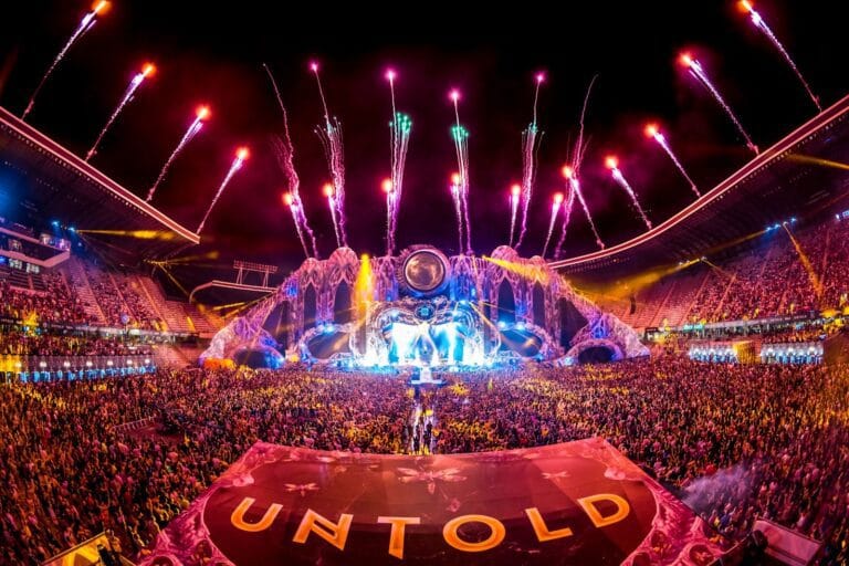 Com Major Lazer, Armin Van Buuren, Don Diablo e Hardwell, UNTOLD Dubai anuncia primeiras atrações 4 Armin van Buuren