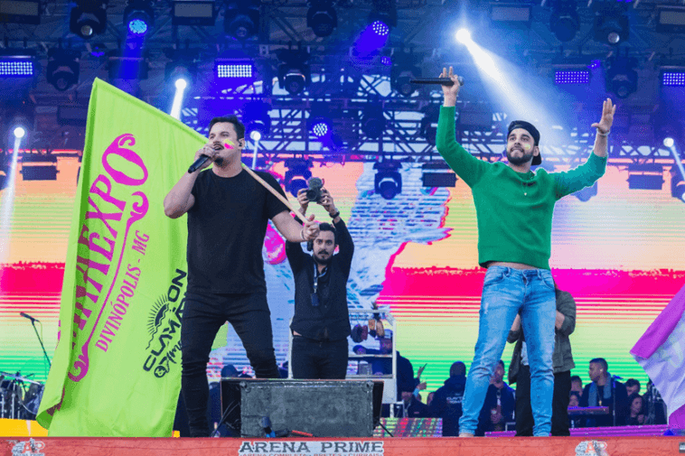 Clayton Romario lancam projeto registrado nos principais rodeios do Brasil POP CYBER