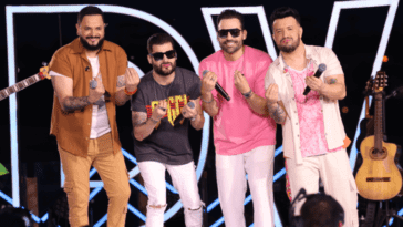 Diego e Victor Hugo se juntam a Guilherme e Benuto em Vestido Curto POP CYBER
