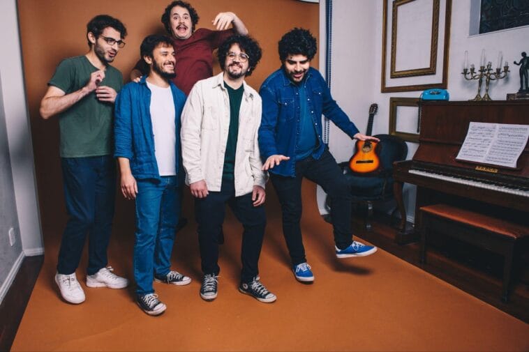 A Olívia divulga o seu ambicioso EP A Olivia divulga o seu ambicioso EP 22Selva Rock Brasileira22 com o lancamento do ultimo single 22Lobo Guara22 POP CYBER