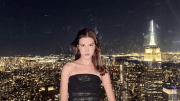 Anaiza explorou os bastidores da Broadway em sua recente viagem para Nova York POP CYBER