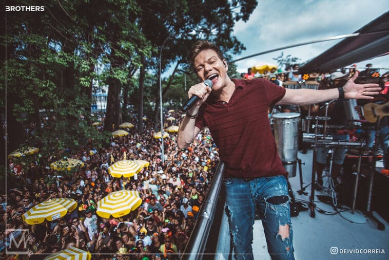 Michel Telo bloco POP CYBER