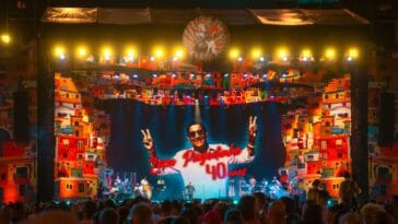 Zeca Pagodinho celebra 65 anos com gravacao de DVD historico no RJ POP CYBER