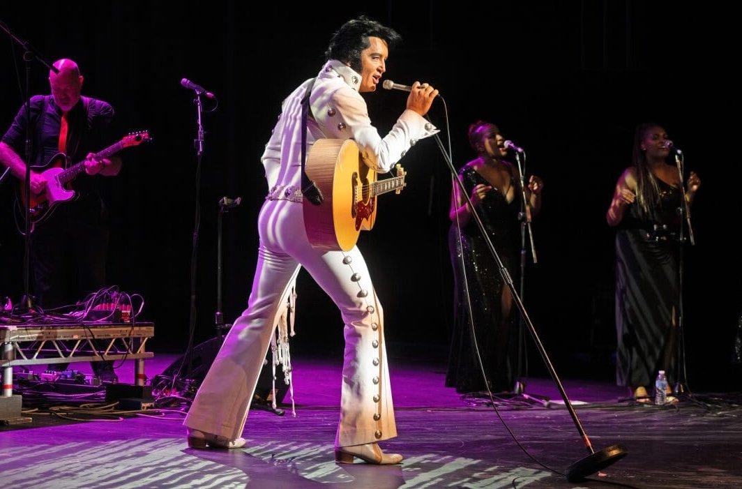 Melhor Elvis Presley Performer do mundo Ben Portsmouth retorna ao Brasil para turne ‘The King Is Back POP CYBER