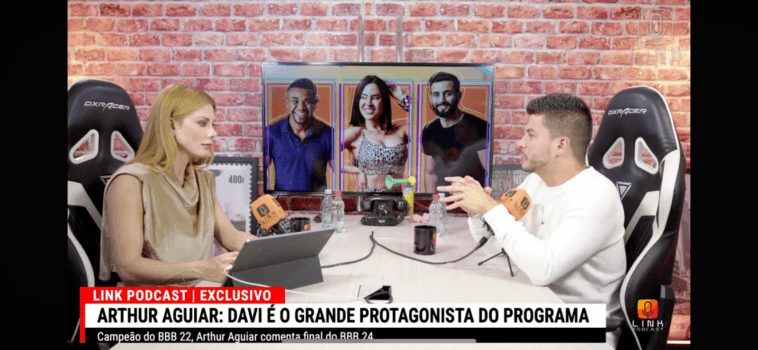 Deborah Albuquerque é a nova contratada da Record Entretenimento! 1 A apresentadora Deborah Albuquerque e a nova contratada da Record Entretenimento POP CYBER