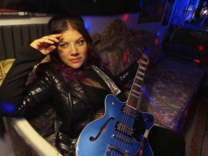 Banda americana Female President lanca novo single Home Is The Horizon POP CYBER