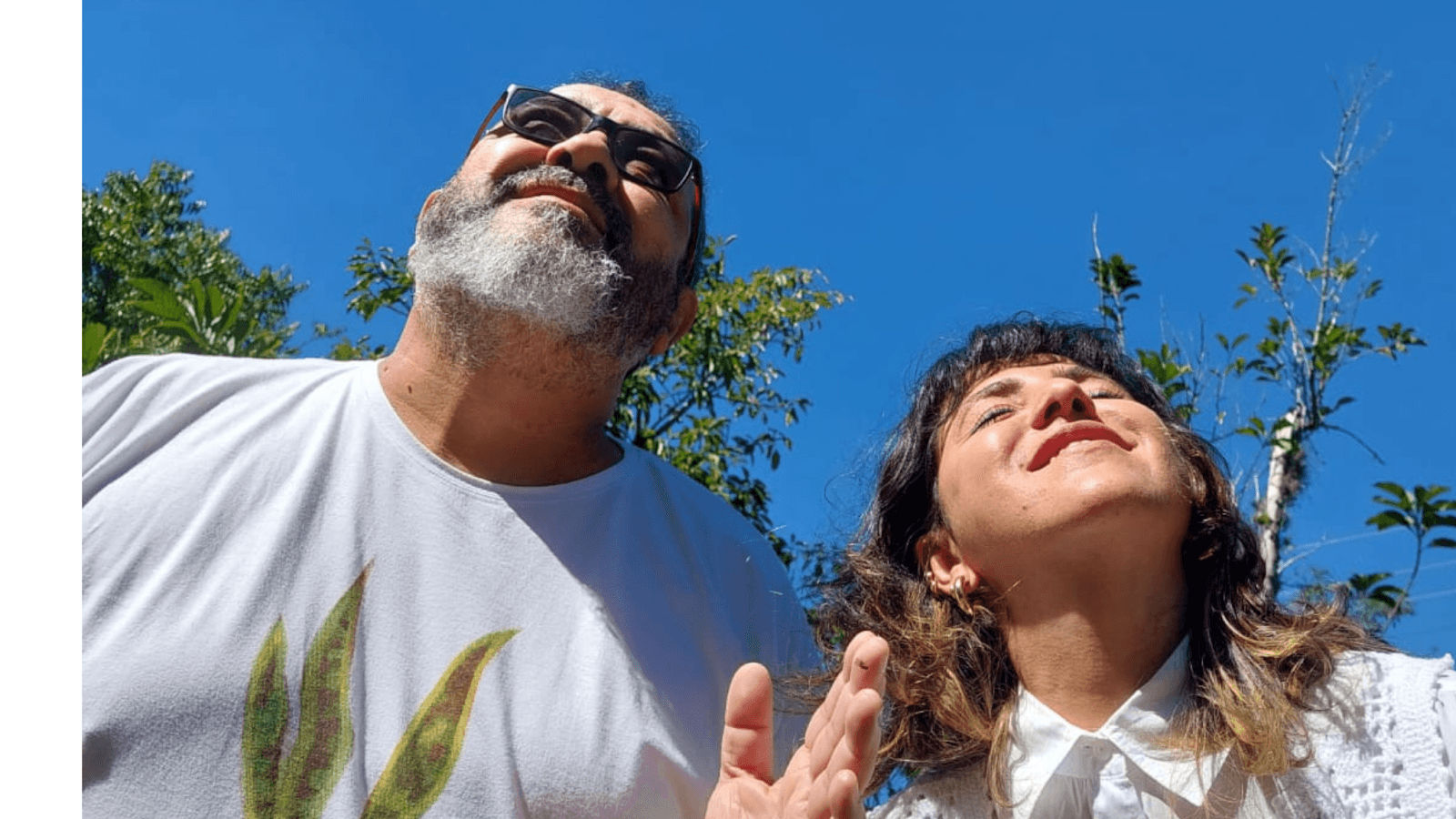 Mari Martins lança single com o jogador Serginho Prestes para celebrar o Djonga 1 Na foto, Mari Martins e Serginho Prestes, celebram a arte do encontro em homenagem ao amigo Djonga. (Foto: Stéphanie Mattanó)