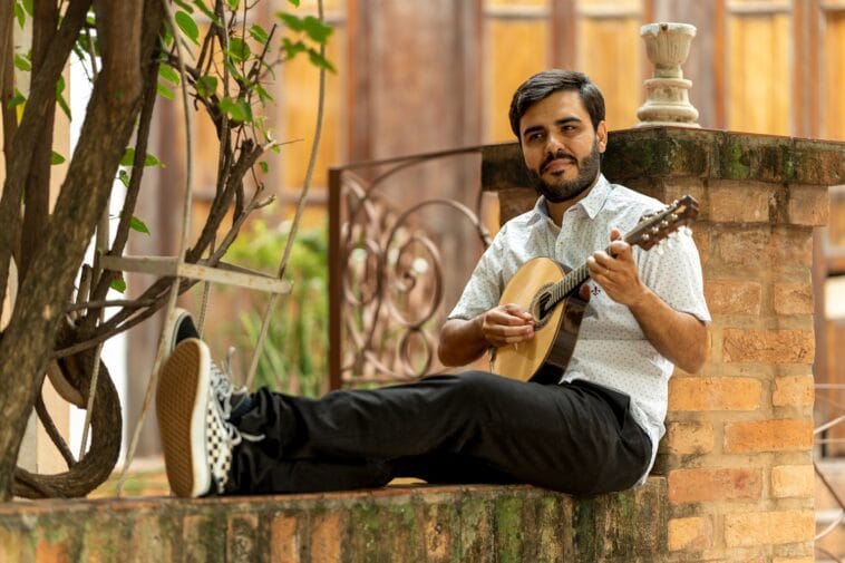 Mestres do Bandolim Vitor Casagrande anuncia album e show em homenagem aos grandes nomes do choro brasileiro scaled POP CYBER