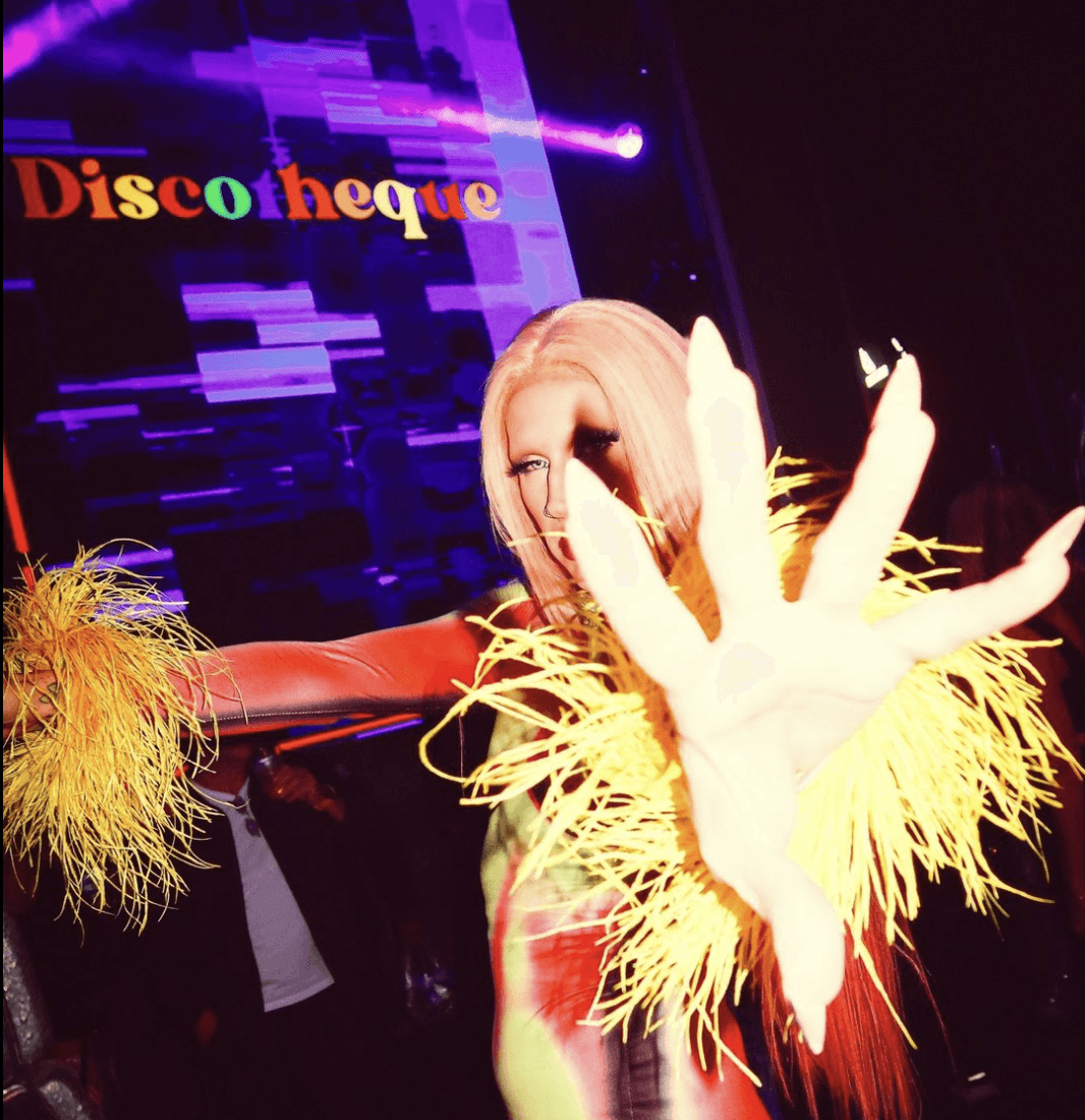 Sarah Stenzel apresenta 4ª edição da DISCOTHEQUE, uma noite de pura magia disco em São Paulo 1 Sarah Stenzel apresenta 4ª edição da DISCOTHEQUE, uma noite de pura magia disco em São Paulo
