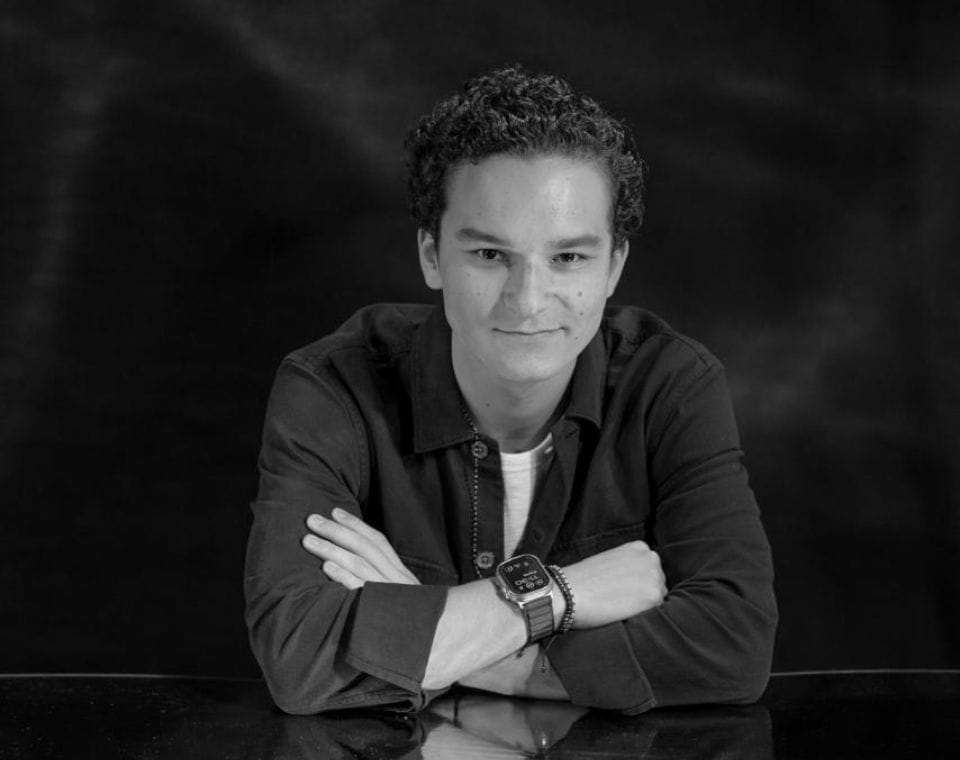Conheça o paranaense de 21 anos que investiu na experiência do consumidor para atrair grandes marcas como a NV 1 asteralis POP CYBER