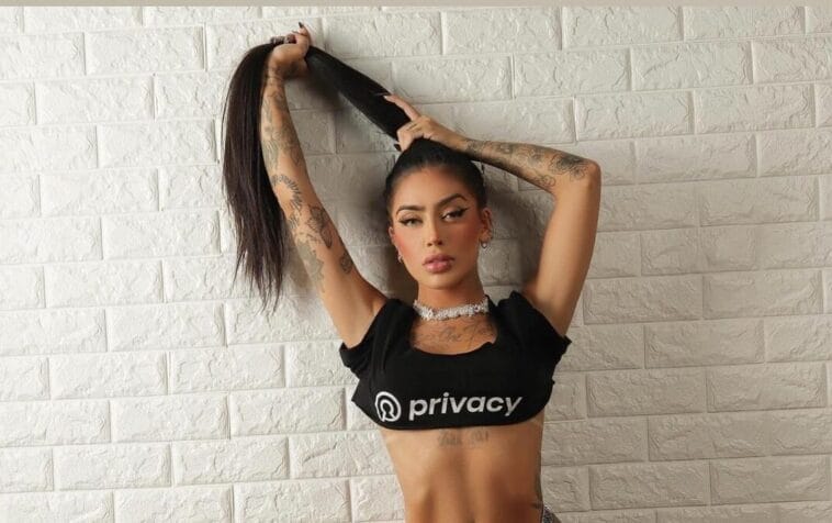 MC Mirella retorna triunfante à Privacy e alcança o TOP 1 após período de afastamento 1 mc mirella privacy e1716305785255 scaled POP CYBER