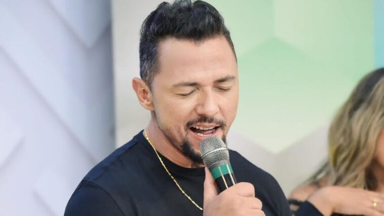 Malla 100 Alça lança a romântica “Sol”, com Carlinhos Caiçara 1 release malla 100 alca scaled POP CYBER