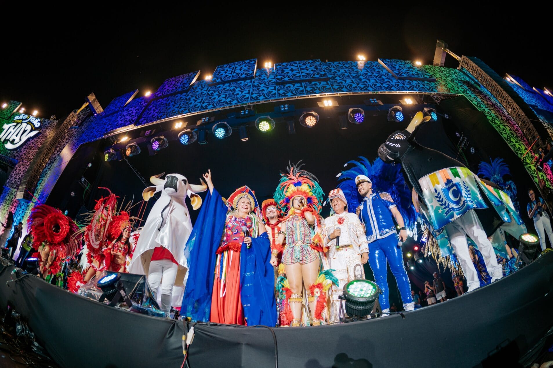 Brahma celebra cultura nacional em encontro memorável entre o bumba-meu-boi e o boi bumbá no São João da Thay
