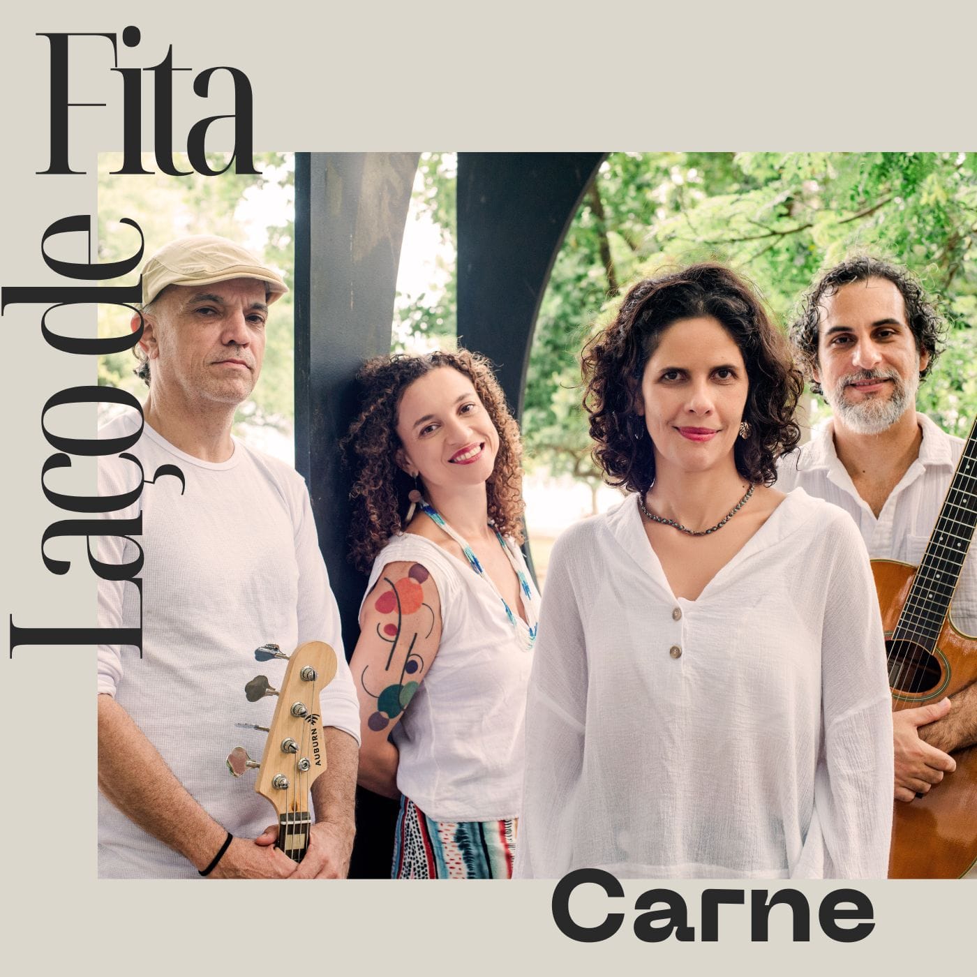 CAPA SINGLE CARNE - LAÇO DE FITA