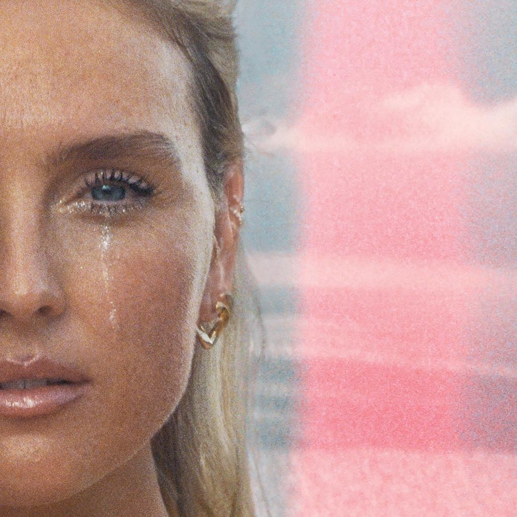 Perrie-Edwards-Tears-Single-Little-Mix-Forget-About-Us-2