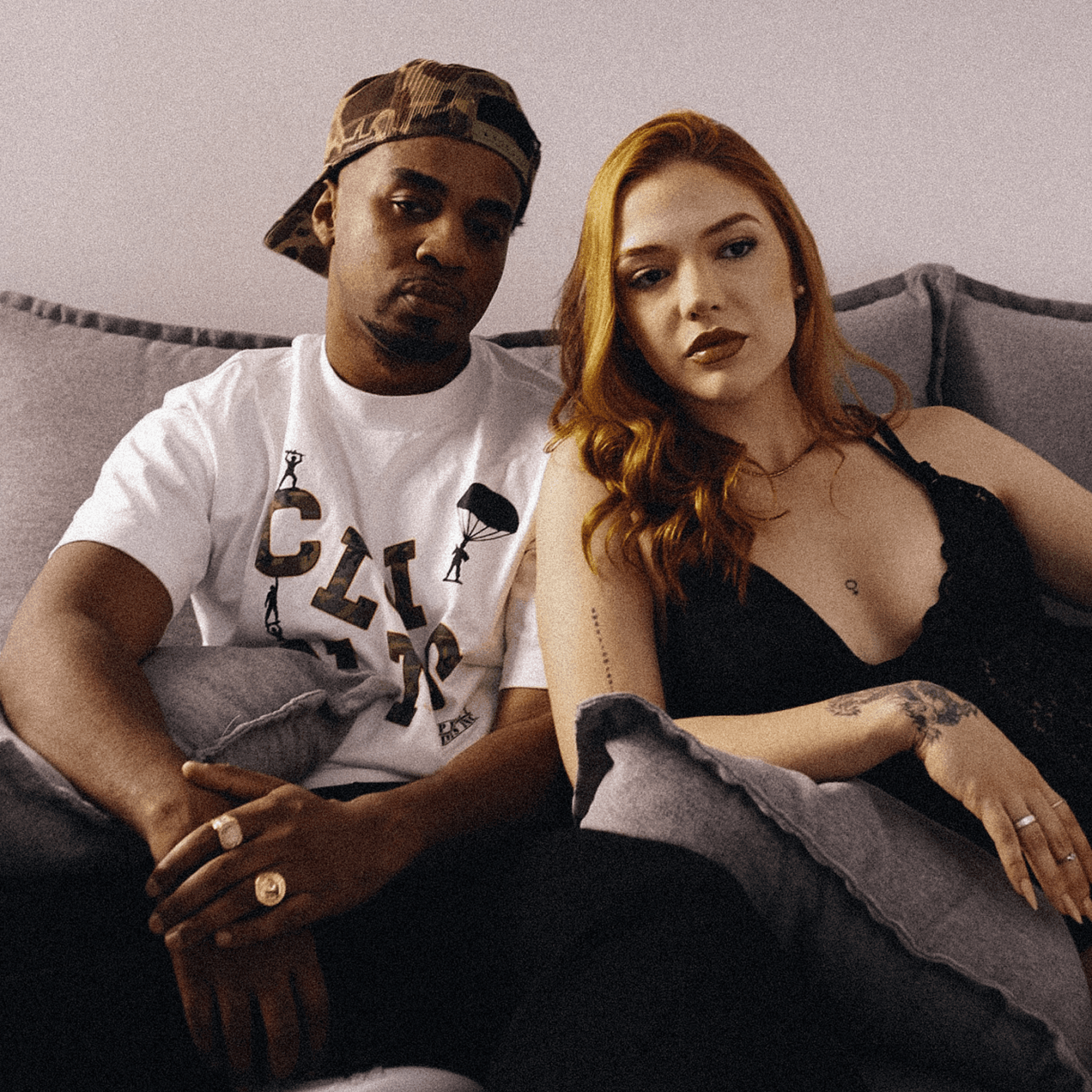Zambrota e cantora e influenciadora Giana Mello juntos no single Zambrota e cantora e influenciadora Giana Mello juntos no single Prejuízos