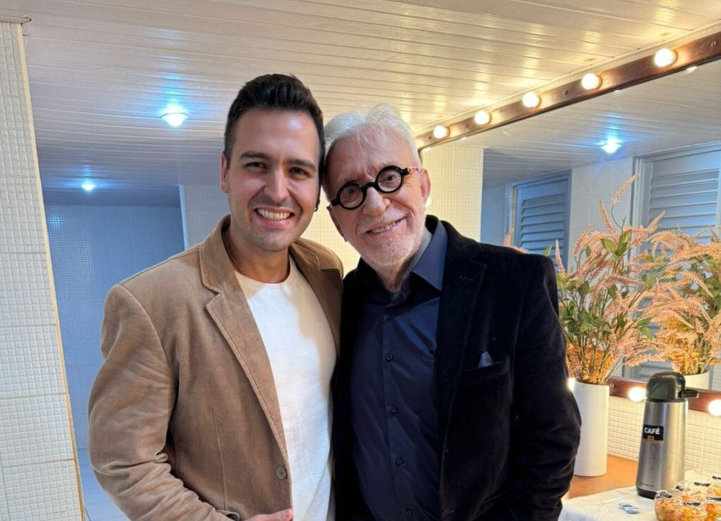 Moacyr Franco divide palco com Silvio Prandel no Cine Ópera