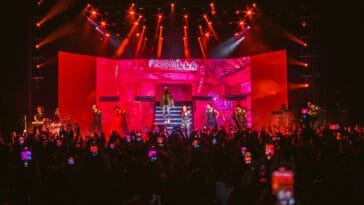 PRISCILLA estreia novo show em São Paulo com casa lotada