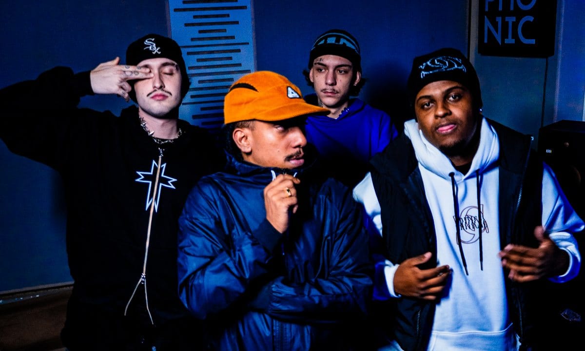 Prestes a lançar primeiro álbum solo da carreira, Kweller divulga a faixa #voltavida 1 Prestes a lançar primeiro álbum solo da carreira, Kweller divulga a faixa #voltavida