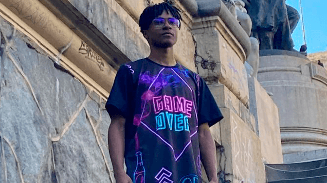 Rapper baiano MK LoKonsciente apresenta Rapper baiano MK LoKonsciente apresenta Game Over, música sobre sua vivência em São Paulo