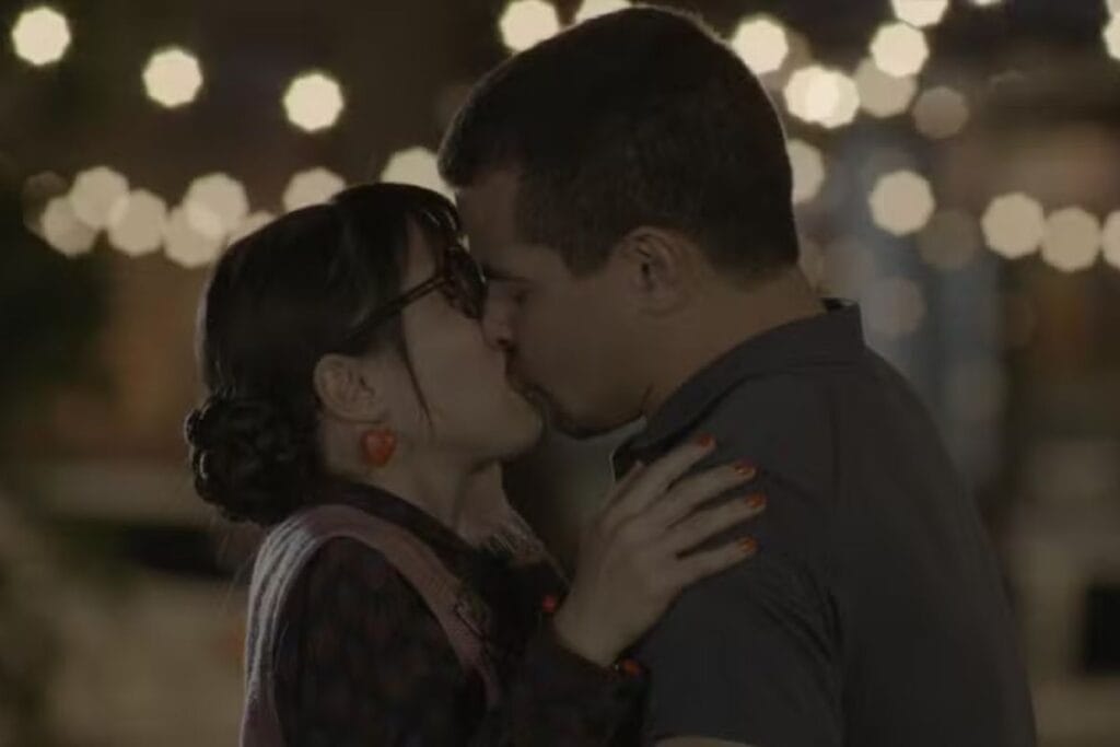 Sucesso na música e na TV: Single de Thiago Martins toca em cena romântica de Júpiter e Lupita em Família É Tudo 1 Thiago Martins
