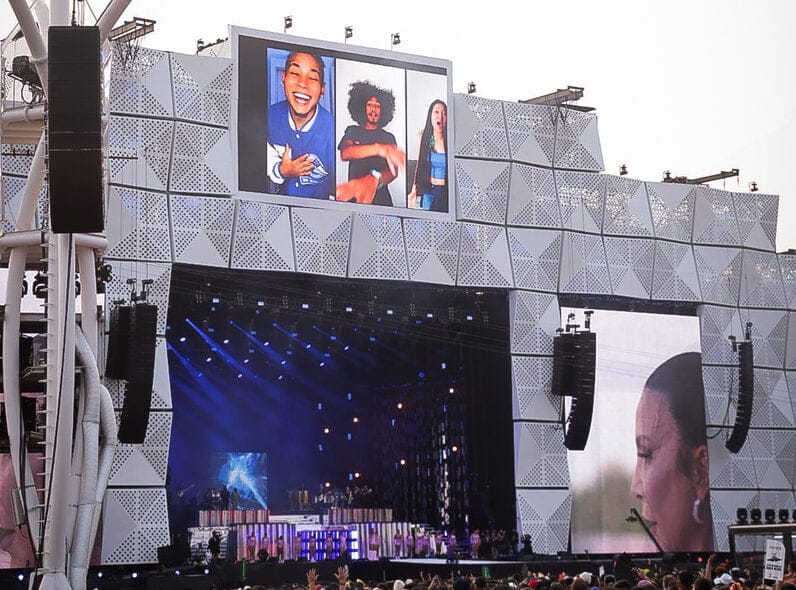 TIM e Rock in Rio levaram fãs de Ivete Sangalo para o telão do show da cantora 1 TIM e Rock in Rio levaram fãs de Ivete Sangalo para o telão do show da cantora
