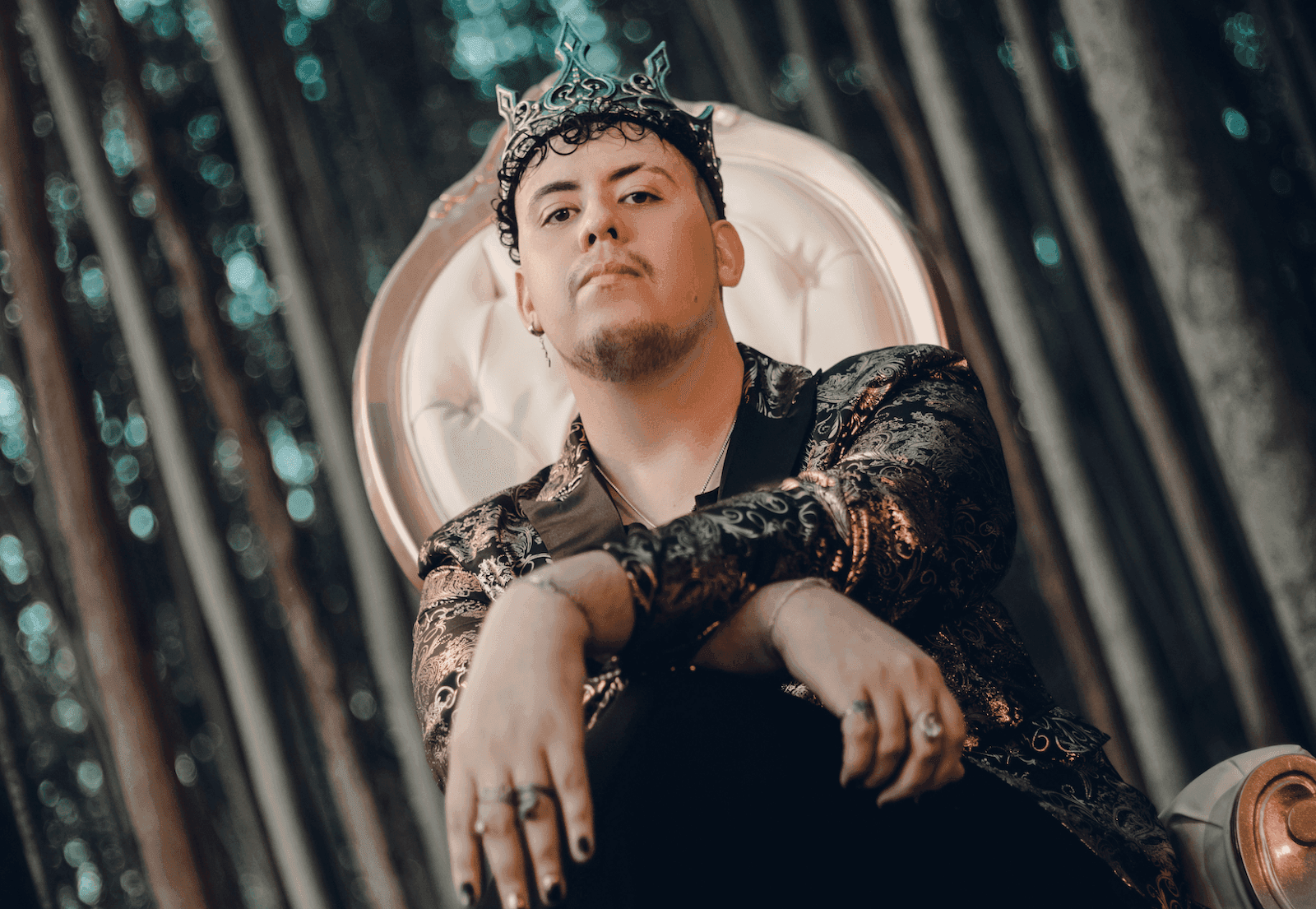Marc Yann questiona sentimentos no novo single de trabalho, Profano