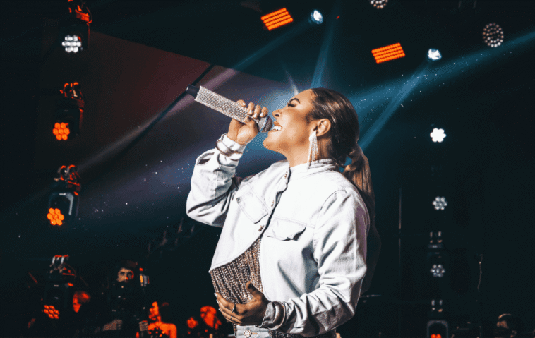 Naiara Azevedo lança segundo EP de “Releituras” 2 Naiara Azevedo