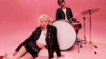ROSÉ e Bruno Mars lançam novo single APT