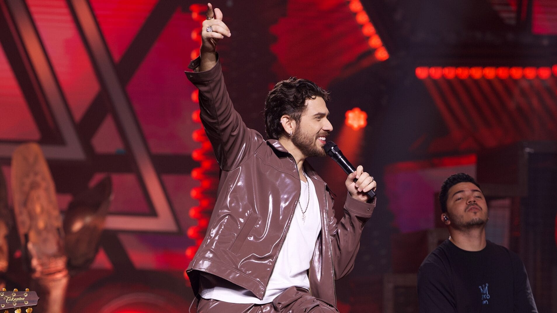 Com ingressos esgotados, Gustavo Mioto grava novo DVD em São Paulo com participações especiais 1 gustavo mioto grava dvd