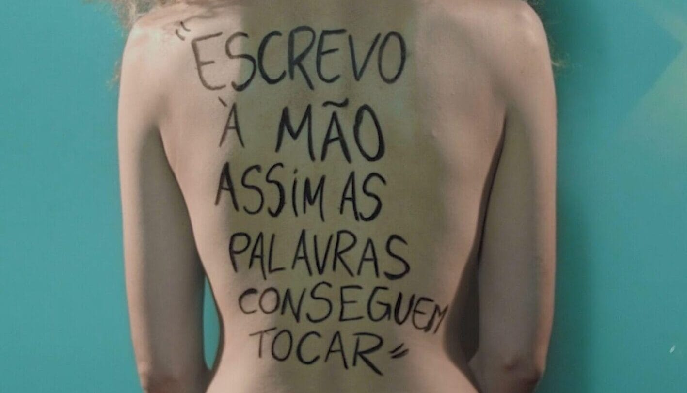 Em turnê pela Europa, Iria Braga lança no Brasil, clipe e single de ´Parede` com produção de Rodrigo Lemos e clipe de Nika Braun