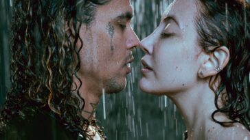 Luíza Lapa e SóCiro se unem em R&B repleto de desejo e intensidade