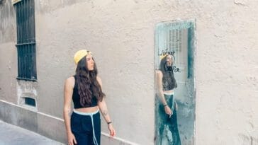 Pris explora energia vibrante de Paris em seu novo clipe