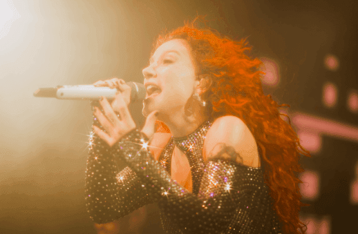 Priscilla faz sua estreia no Festival Universo Spanta nesta sexta