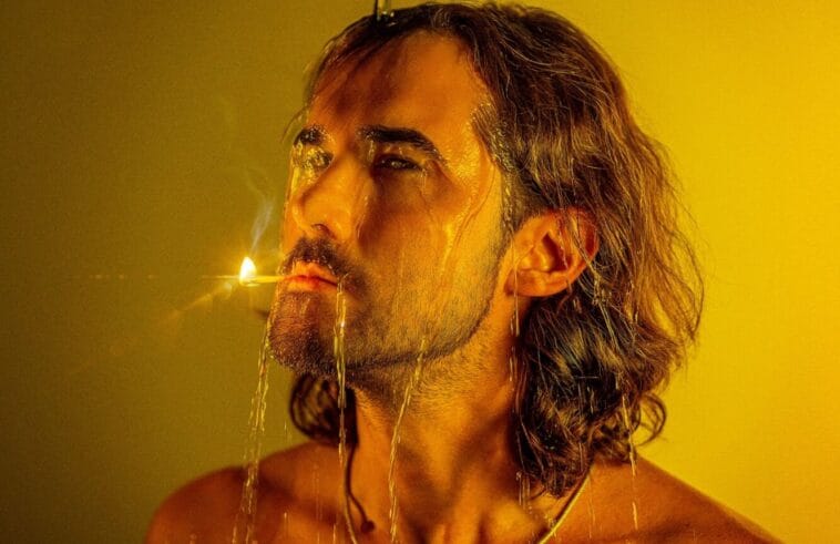 ZAC lança remix envolvente de 'Somebody That I Used to Know' 2 ZAC